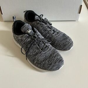 APL Women's TechLoom Pro women Sneaker gray size: 8.5